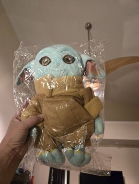 Baby Yoda Style Plush in Brown Robe NWOT